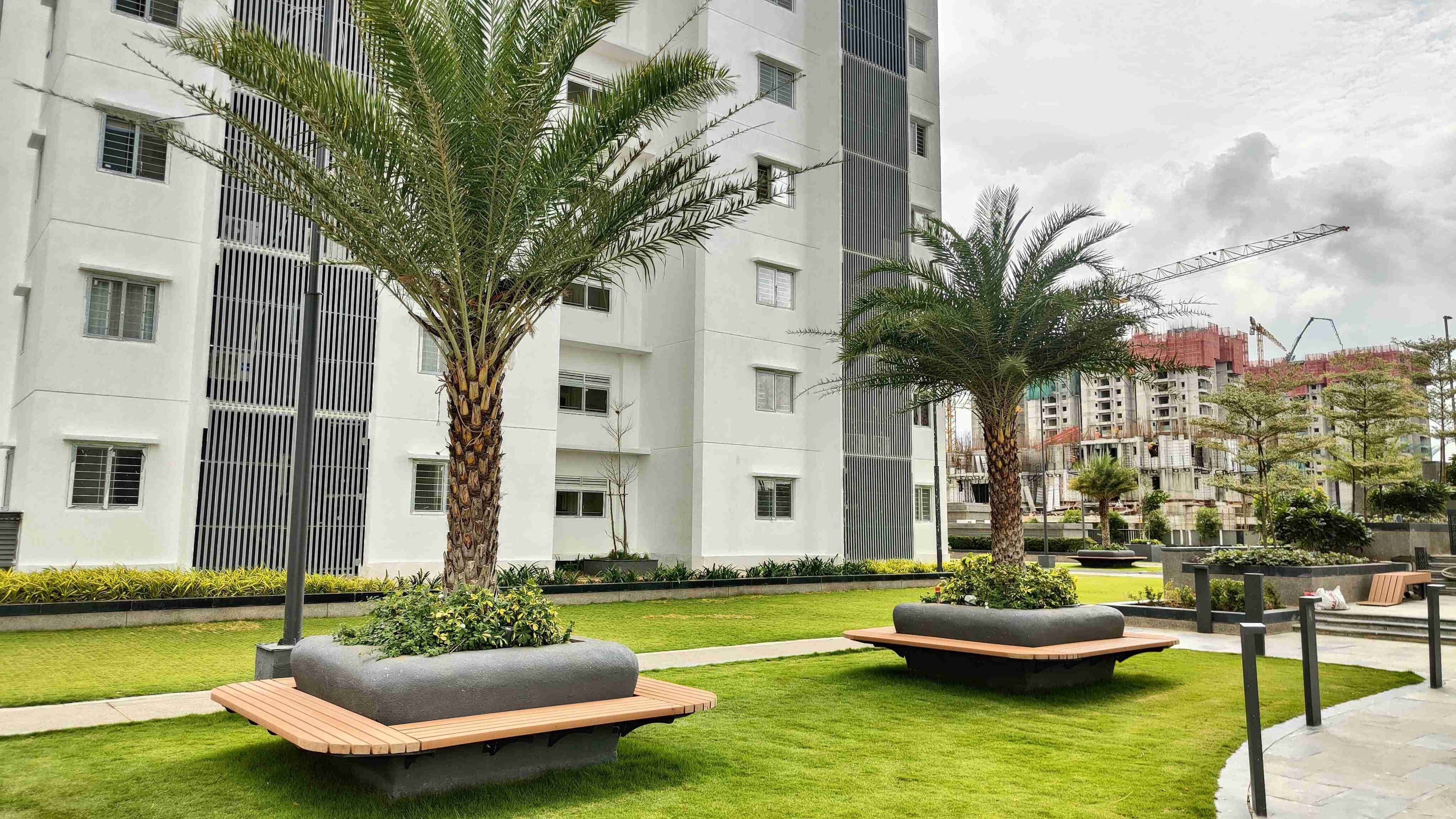 Modern outdoor furniture installation